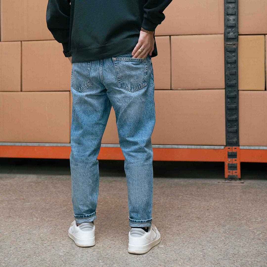 Random Wash Relaxed Jeans