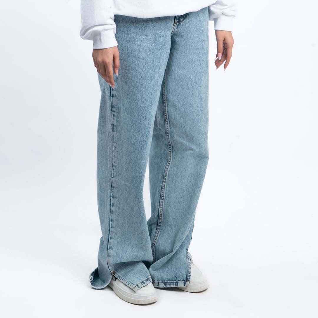 Y2K Statement Baggy Jeans (Light Wash)