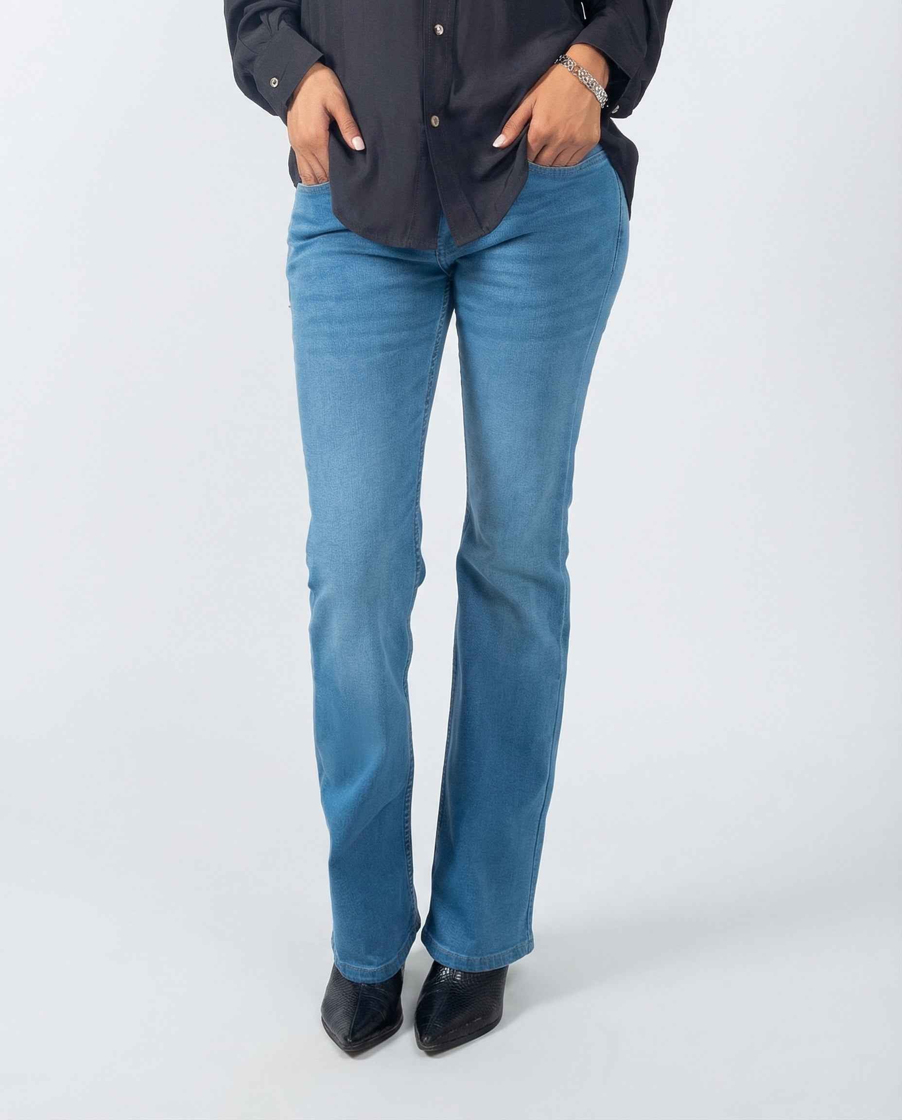Lamar Fit – Bootcut Jeans