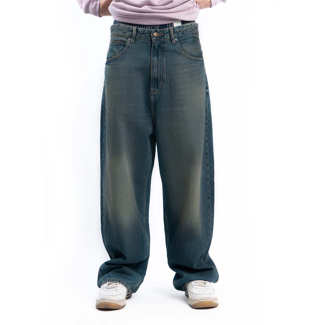 Dirty Wash Baggy Jeans