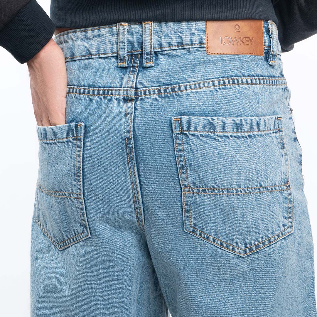 Y2K Statement Baggy Jeans (Light Wash)