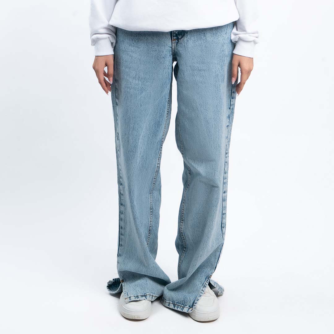 Y2K Statement Baggy Jeans (Light Wash)