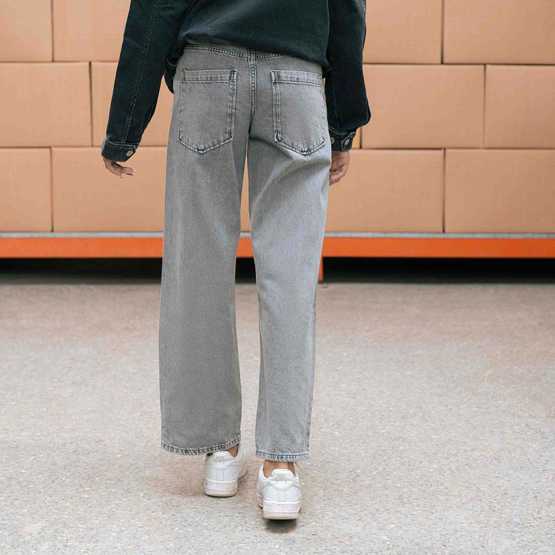 Not Basic Grey Baggy Jeans